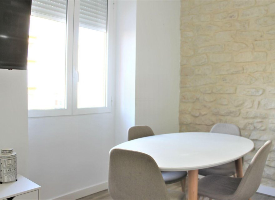 Resale - Apartment - Alicante - Alicante / Alacant