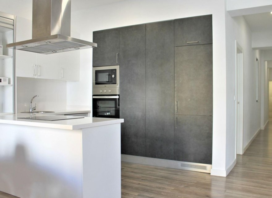 Resale - Apartment - Alicante - Alicante / Alacant