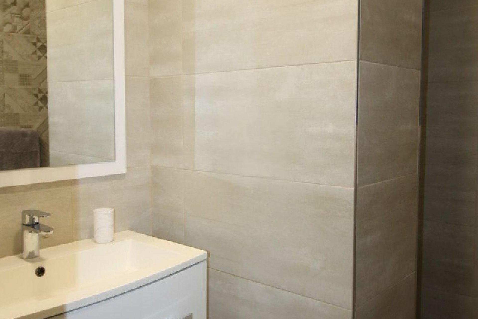 Resale - Apartment - Alicante - Alicante / Alacant