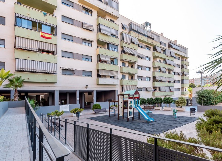 Resale - Apartment - Alicante - Alicante / Alacant
