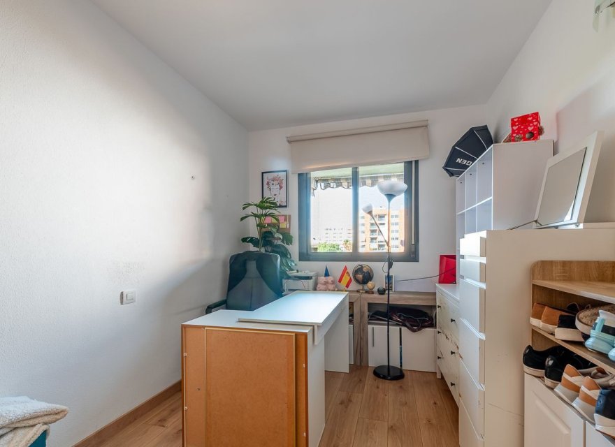 Resale - Apartment - Alicante - Alicante / Alacant