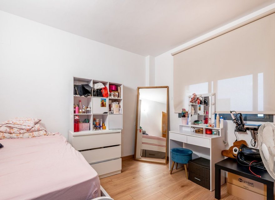 Resale - Apartment - Alicante - Alicante / Alacant