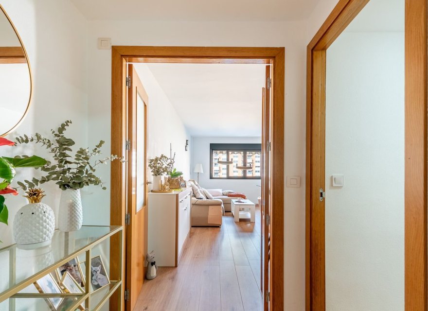 Resale - Apartment - Alicante - Alicante / Alacant