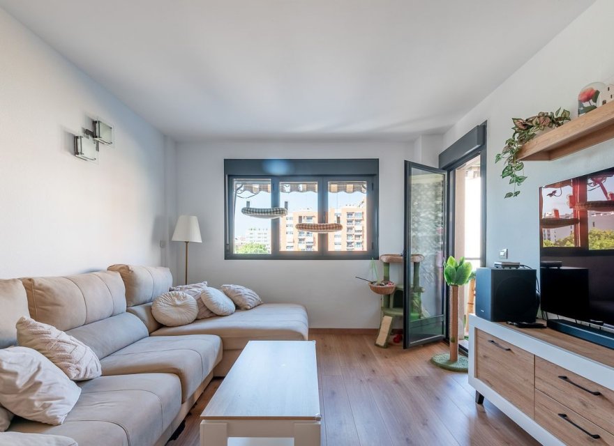 Resale - Apartment - Alicante - Alicante / Alacant