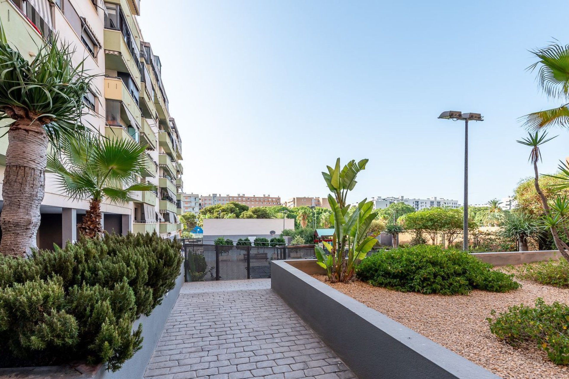 Resale - Apartment - Alicante - Alicante / Alacant