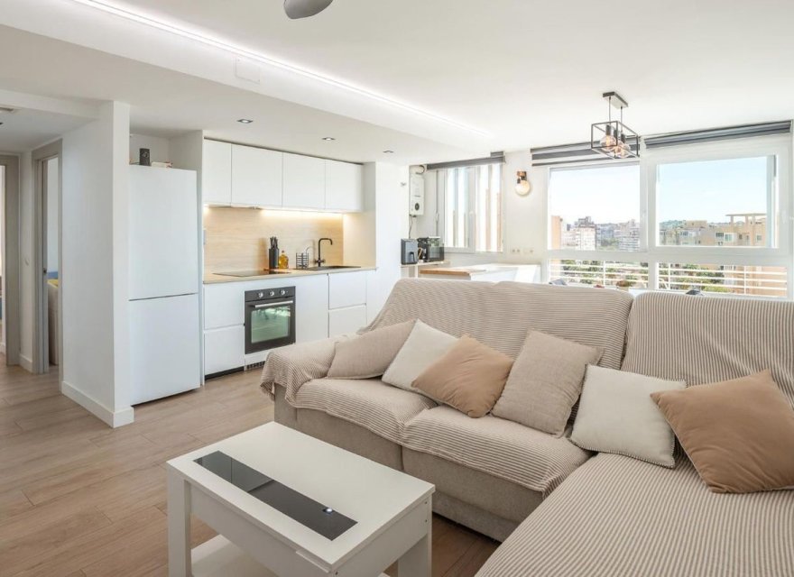 Resale - Apartment - Alicante - Alicante (San Juan)