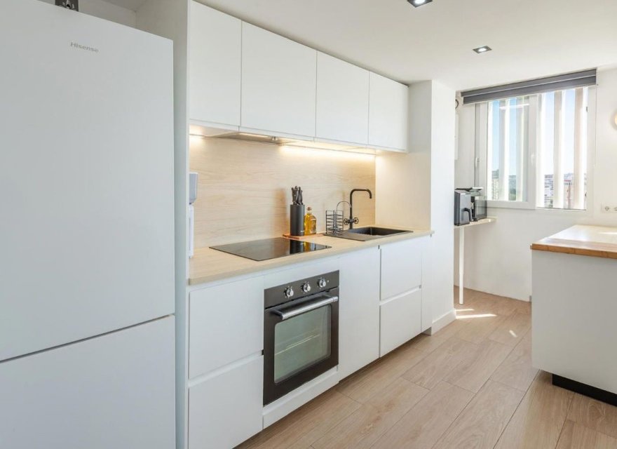 Resale - Apartment - Alicante - Alicante (San Juan)