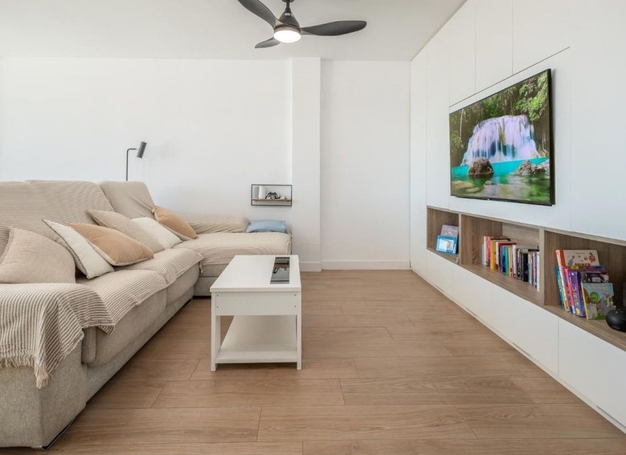 Resale - Apartment - Alicante - Alicante (San Juan)