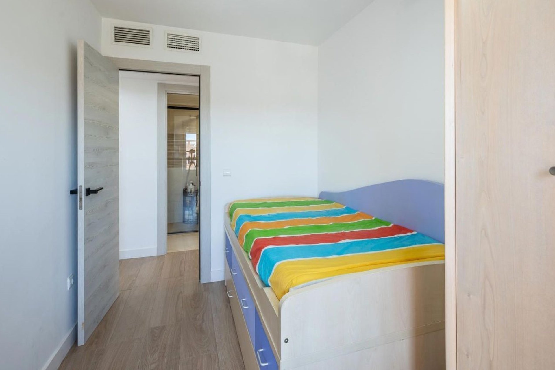 Resale - Apartment - Alicante - Alicante (San Juan)