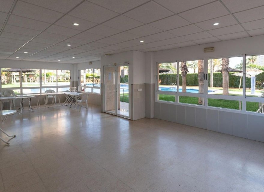 Resale - Apartment - Alicante - Alicante (San Juan)