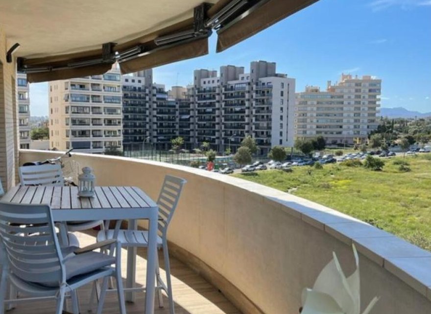 Resale - Apartment - Alicante - Alicante (San Juan)