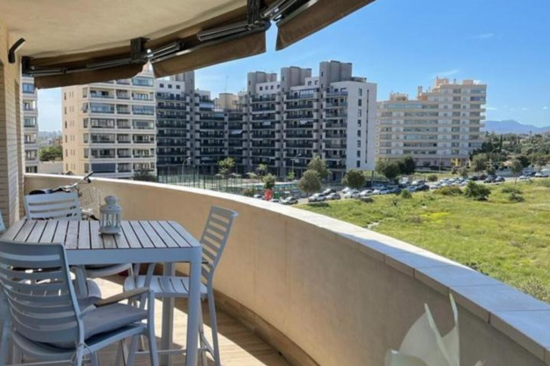 Resale - Apartment - Alicante - Alicante (San Juan)