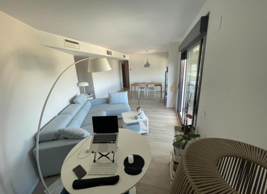 Resale - Apartment - Alicante - Alicante (San Juan)