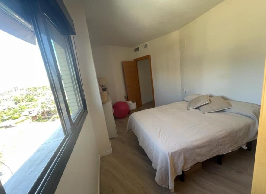 Resale - Apartment - Alicante - Alicante (San Juan)