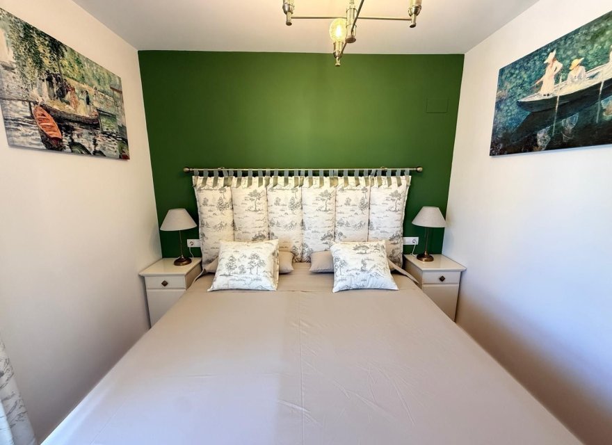 Resale - Apartment - Alicante - Alicante (San Juan)