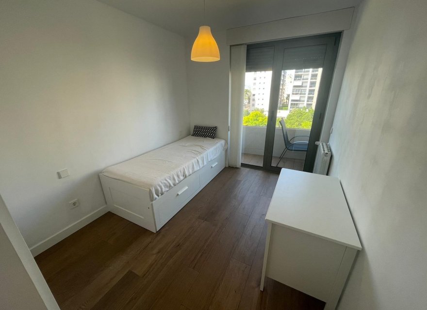 Resale - Apartment - Alicante - Alicante (San Juan)