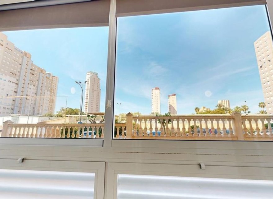 Resale - Apartment - Alicante - Alicante (San Juan)