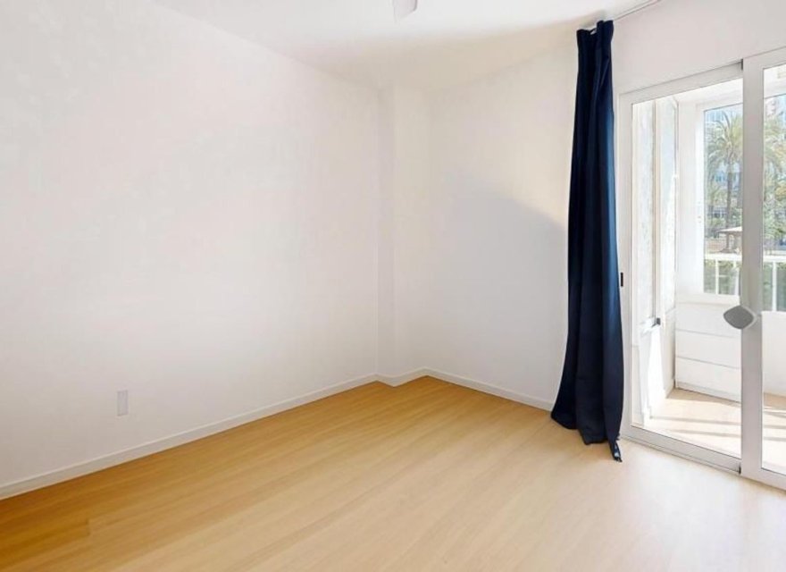 Resale - Apartment - Alicante - Alicante (San Juan)