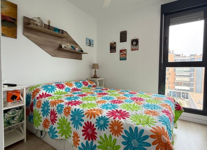 Resale - Apartment - Alicante - Alicante (San Juan)