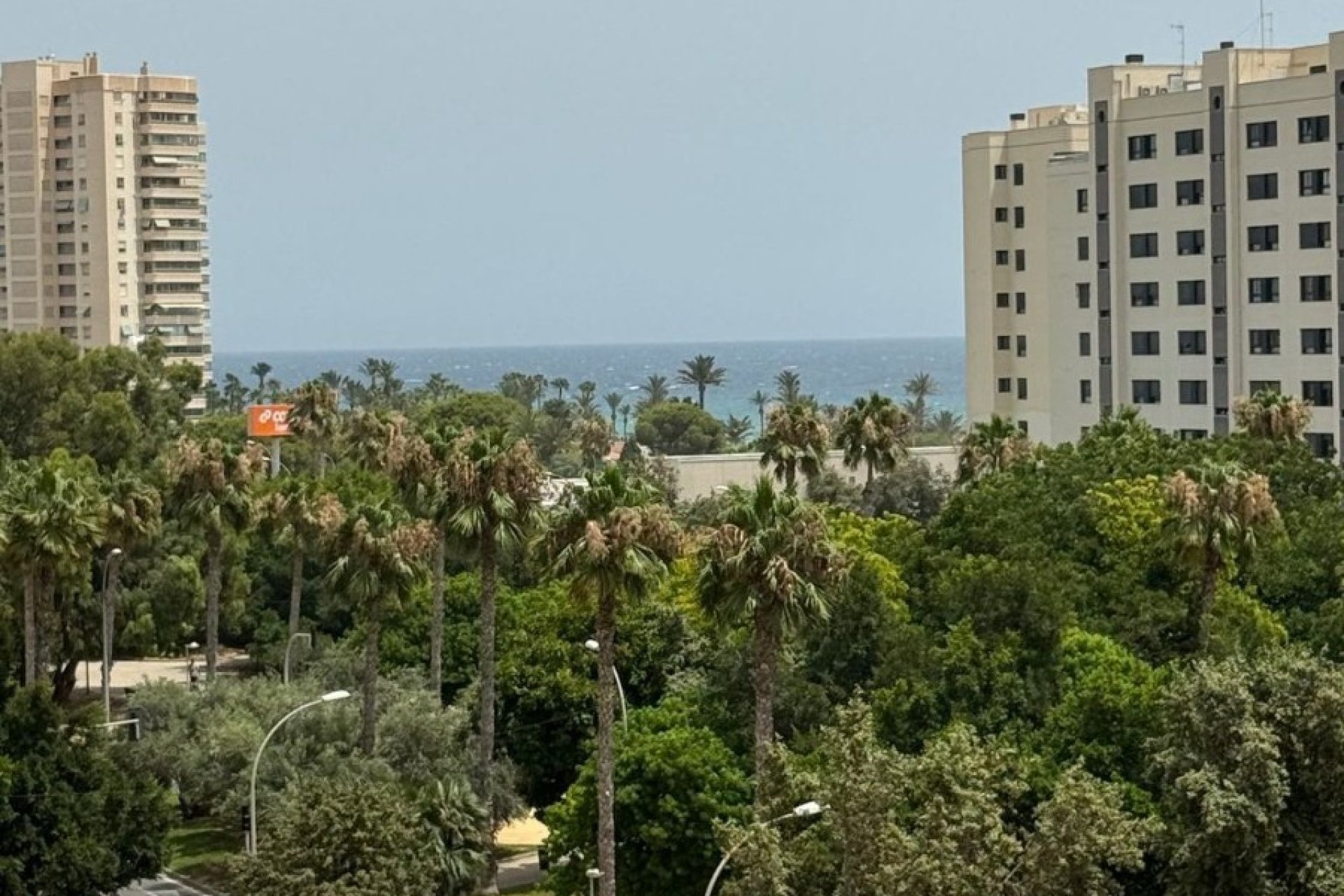 Resale - Apartment - Alicante - Alicante (San Juan)