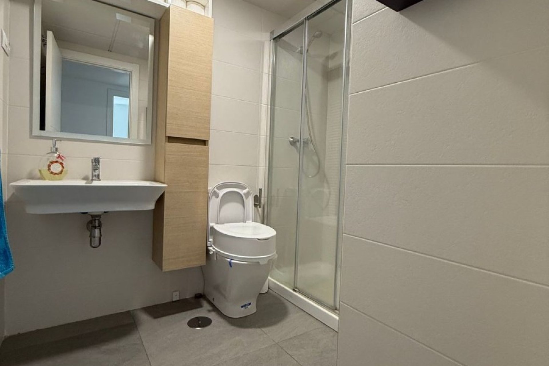 Resale - Apartment - Alicante - Alicante (San Juan)