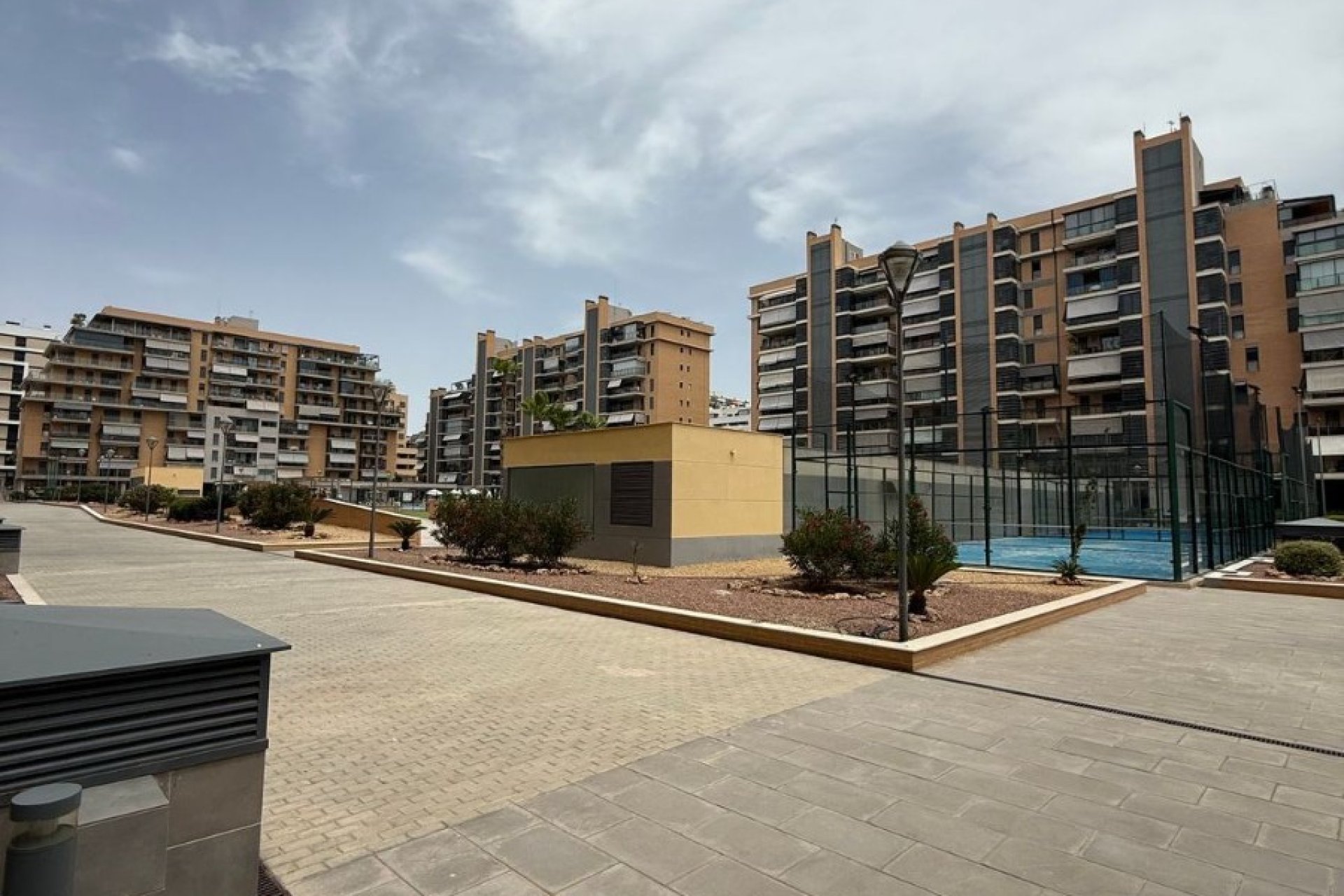 Resale - Apartment - Alicante - Alicante (San Juan)
