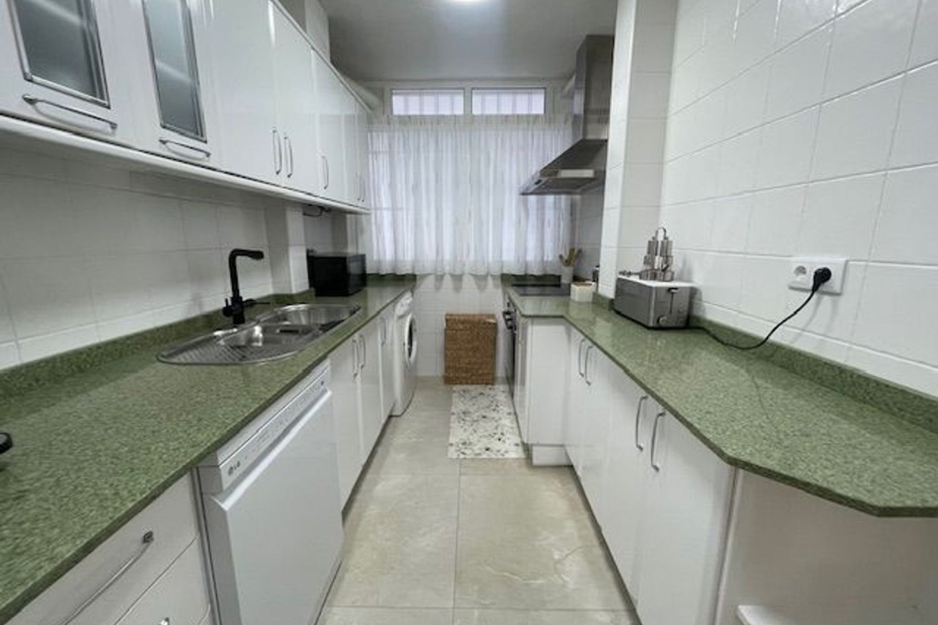 Resale - Apartment - Alicante - Alicante (San Juan)