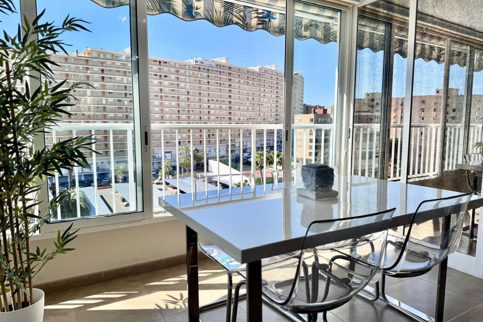 Resale - Apartment - Alicante - Alicante (San Juan)
