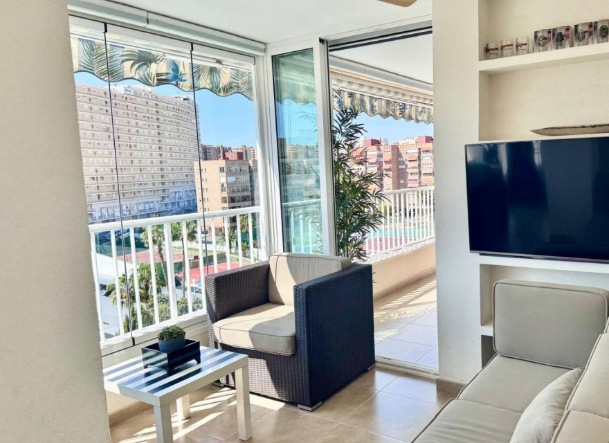Resale - Apartment - Alicante - Alicante (San Juan)