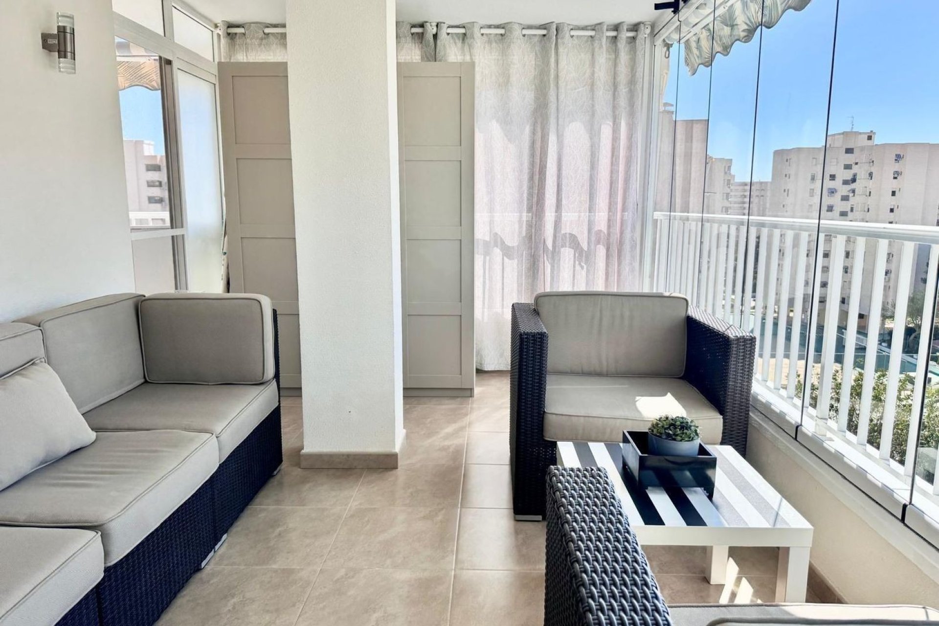 Resale - Apartment - Alicante - Alicante (San Juan)