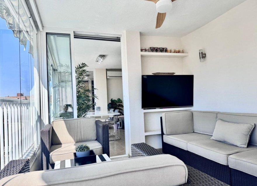 Resale - Apartment - Alicante - Alicante (San Juan)