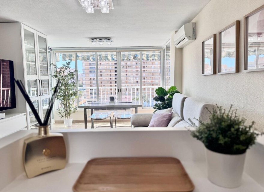 Resale - Apartment - Alicante - Alicante (San Juan)