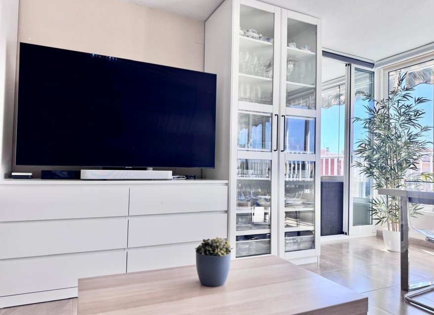 Resale - Apartment - Alicante - Alicante (San Juan)