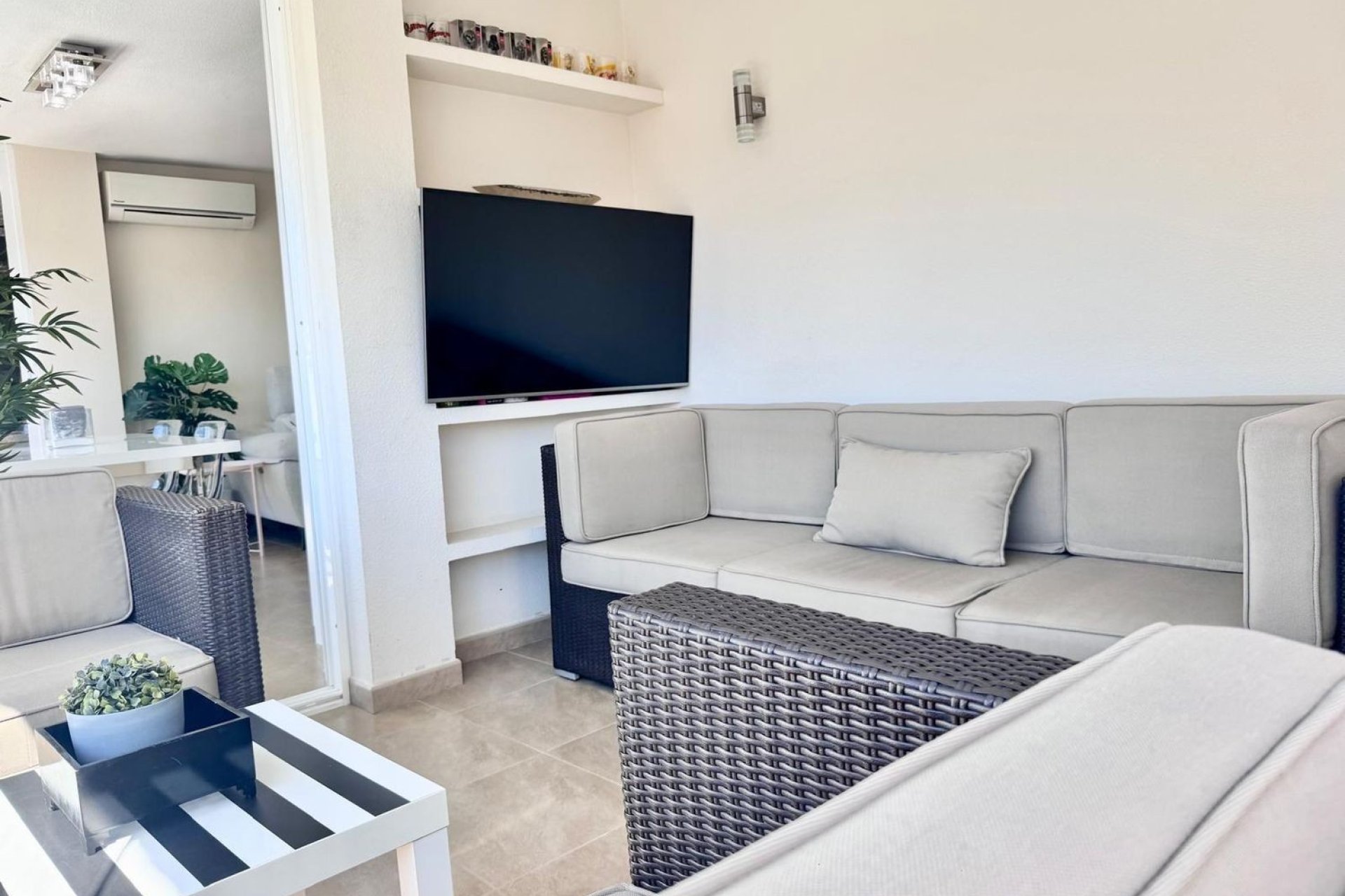 Resale - Apartment - Alicante - Alicante (San Juan)