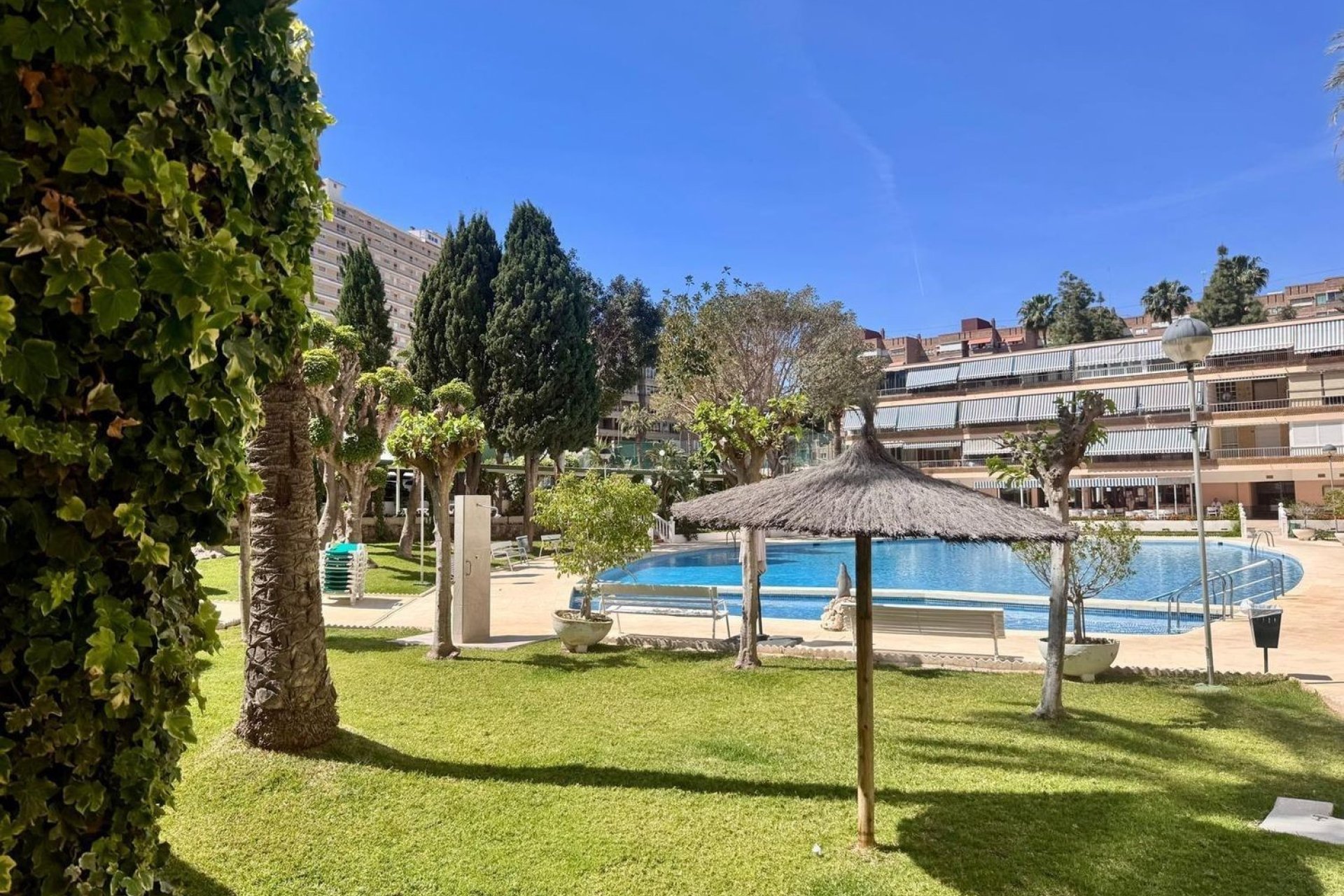 Resale - Apartment - Alicante - Alicante (San Juan)