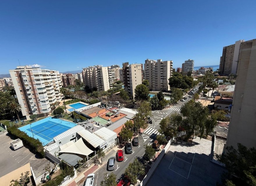 Resale - Apartment - Alicante - Alicante (San Juan)