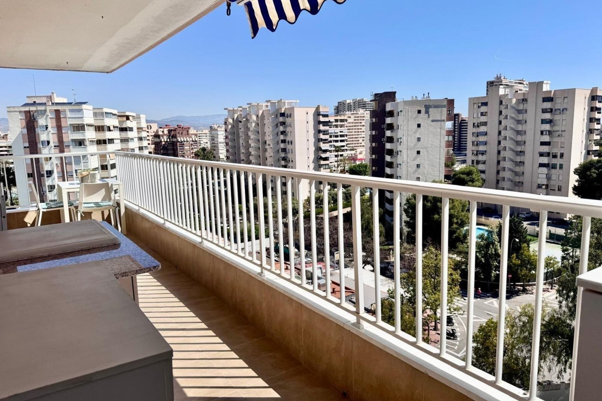 Resale - Apartment - Alicante - Alicante (San Juan)