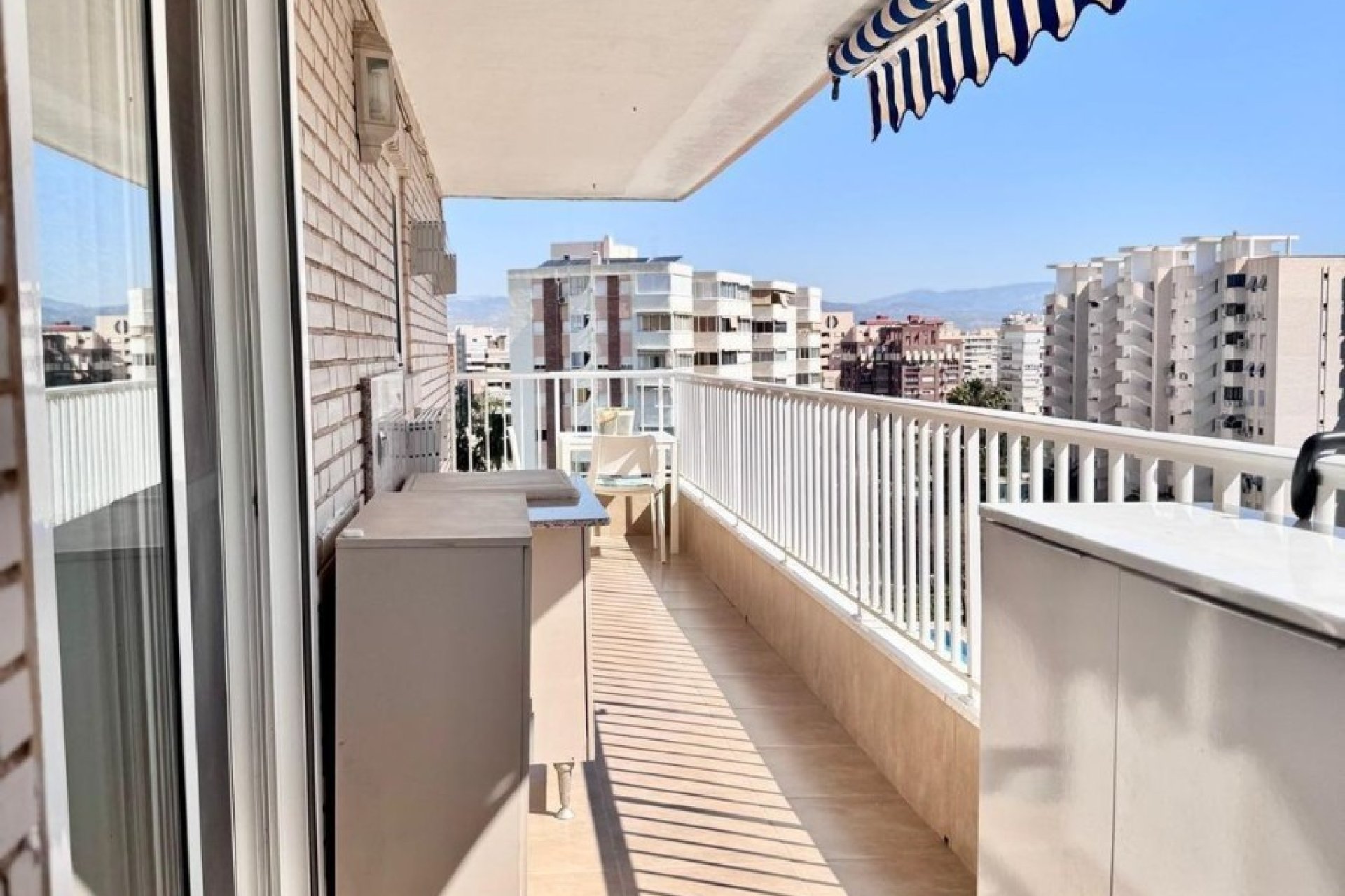 Resale - Apartment - Alicante - Alicante (San Juan)