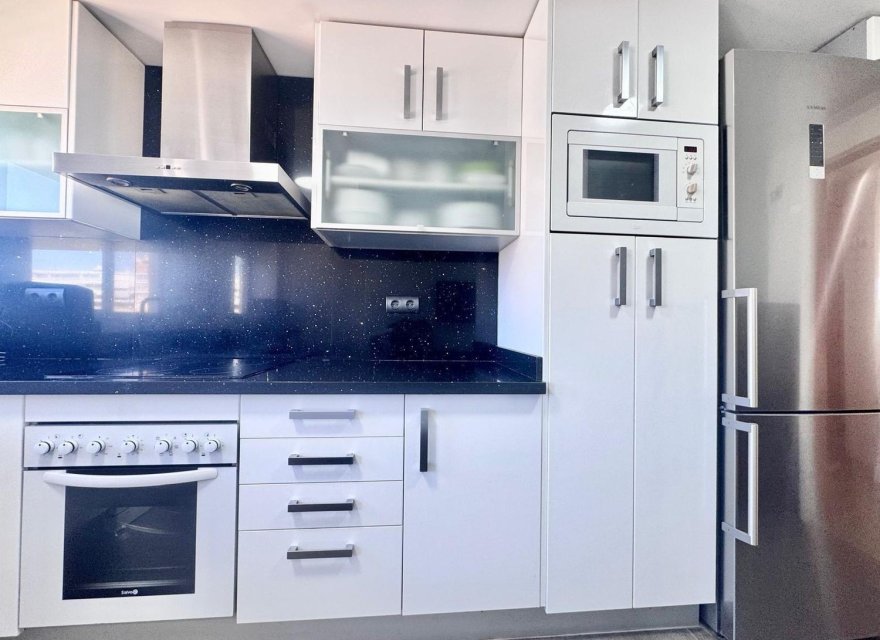 Resale - Apartment - Alicante - Alicante (San Juan)