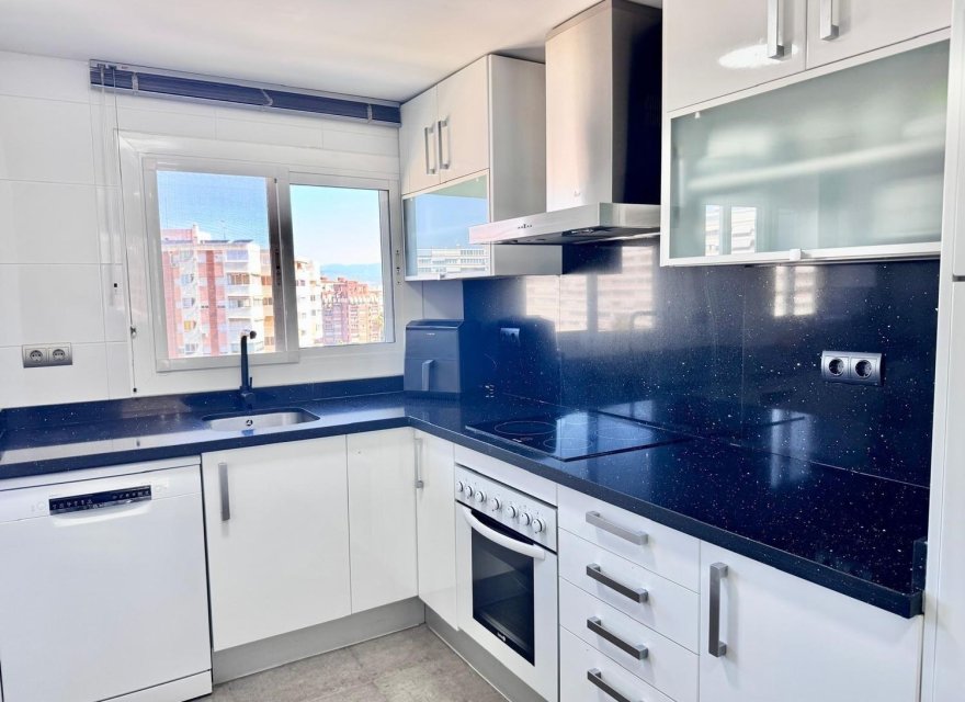 Resale - Apartment - Alicante - Alicante (San Juan)