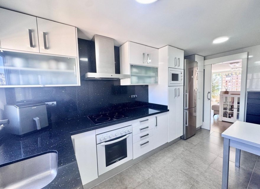 Resale - Apartment - Alicante - Alicante (San Juan)