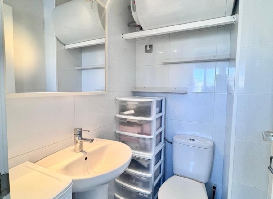 Resale - Apartment - Alicante - Alicante (San Juan)