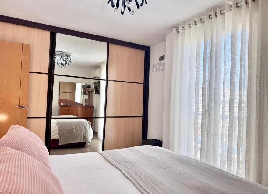 Resale - Apartment - Alicante - Alicante (San Juan)