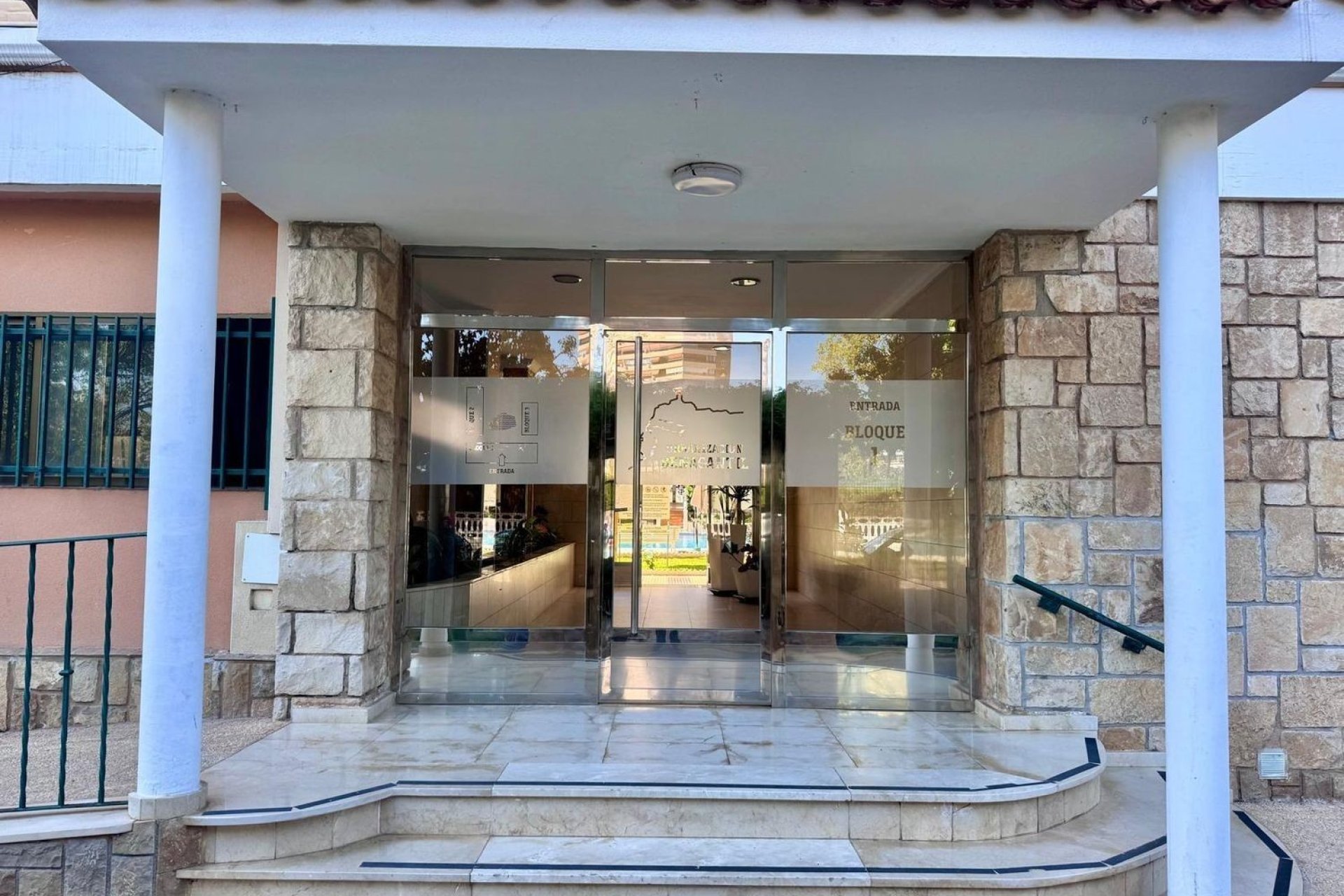 Resale - Apartment - Alicante - Alicante (San Juan)