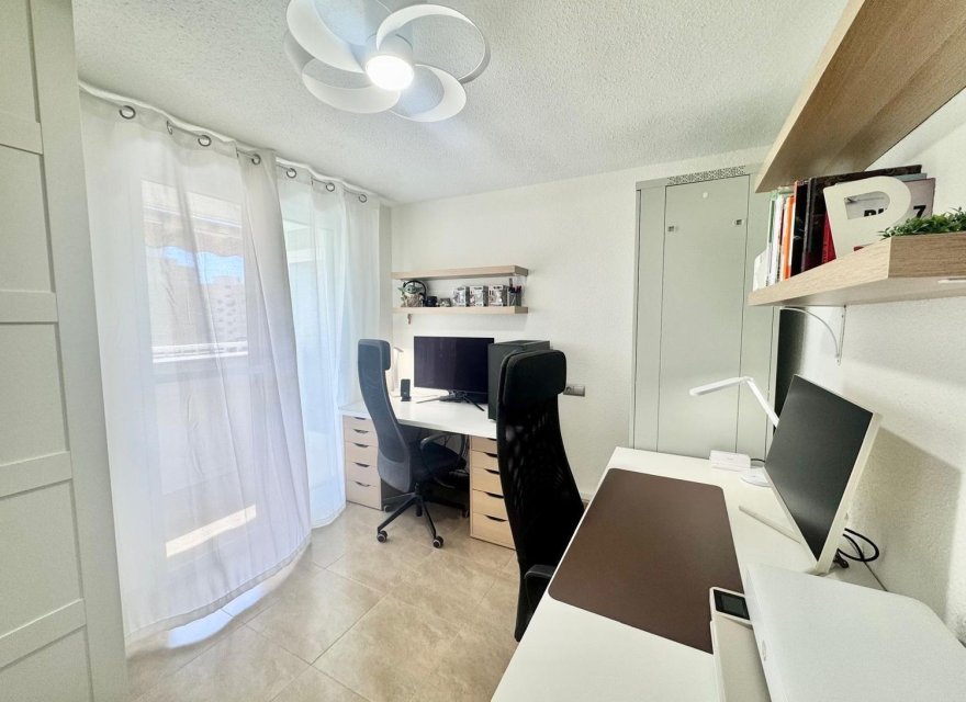 Resale - Apartment - Alicante - Alicante (San Juan)