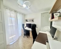 Resale - Apartment - Alicante - Alicante (San Juan)