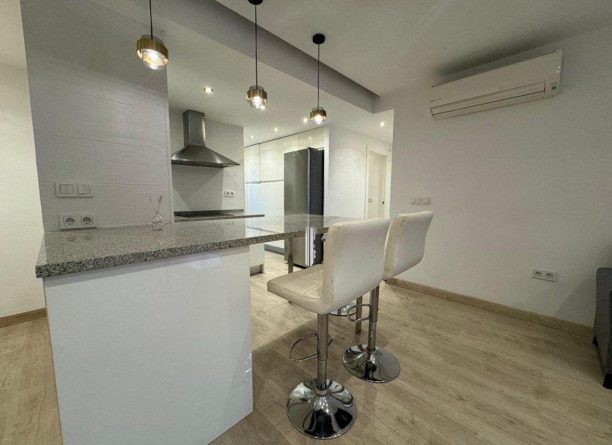 Resale - Apartment - Alicante - Benalúa