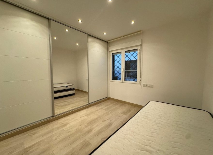 Resale - Apartment - Alicante - Benalúa