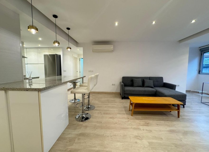 Resale - Apartment - Alicante - Benalúa