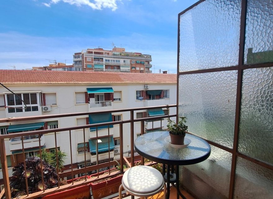 Resale - Apartment - Alicante - Carolinas Altas